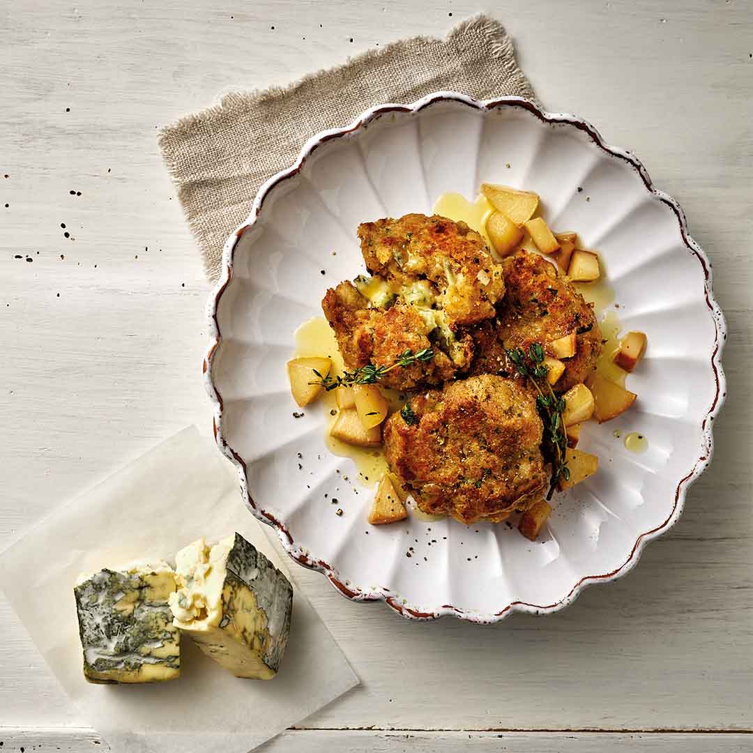 Kaspressknödel mit Gorgonzola und Birnen-Ragout