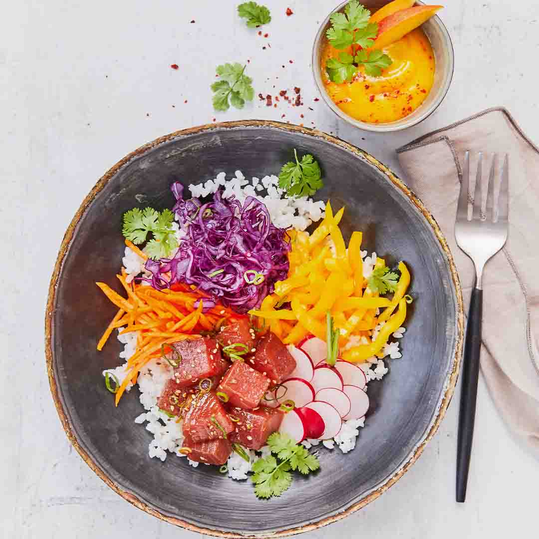 Rezeptbild "Hot-Mango-Tuna-Bowl" aus dem Buch "Genussmomente: Asien"